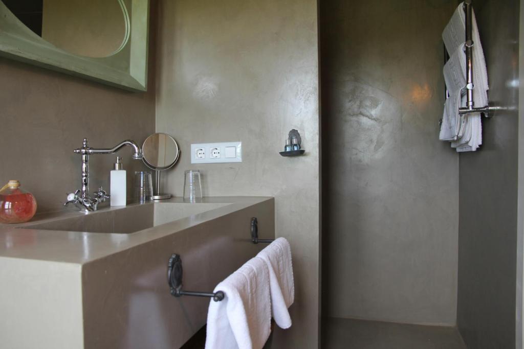 Hostal Nou De Crespia ห้อง รูปภาพ