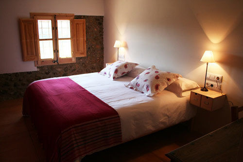 Hostal Nou De Crespia ภายนอก รูปภาพ