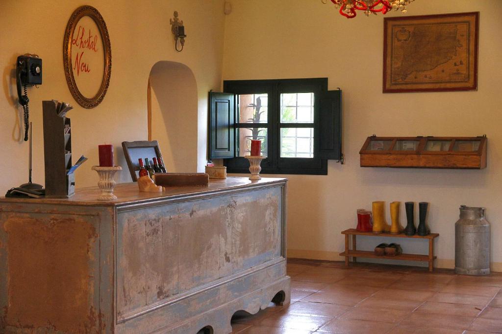 Hostal Nou De Crespia ภายนอก รูปภาพ