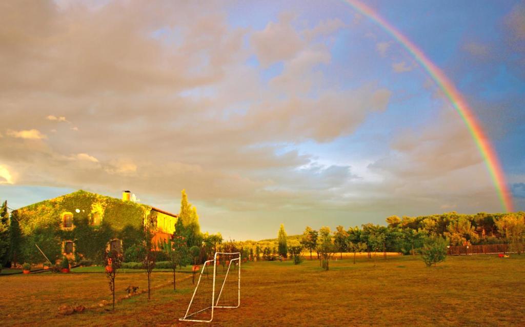 Hostal Nou De Crespia ภายนอก รูปภาพ